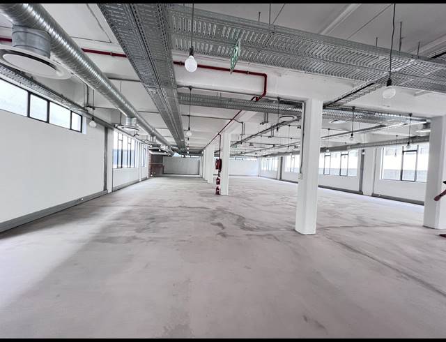 628M² OFFICE TO LET IN SALT RIVER